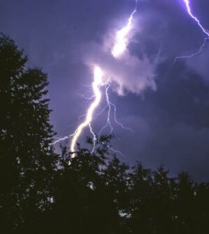 MALTEMPO IN LIGURIA, PROLUNGATA L’ALLERTA GIALLA PER TEMPORALI FINO ...