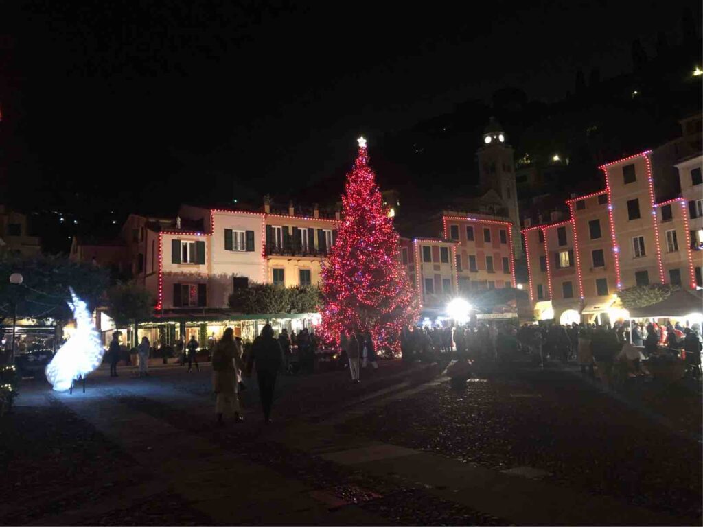 L'albero in rosso 