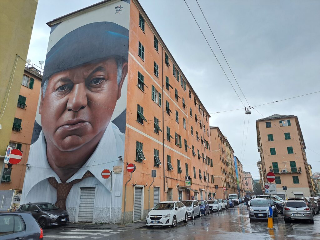 Il noto murales dedicato al ragionier Ugo Fantozzi